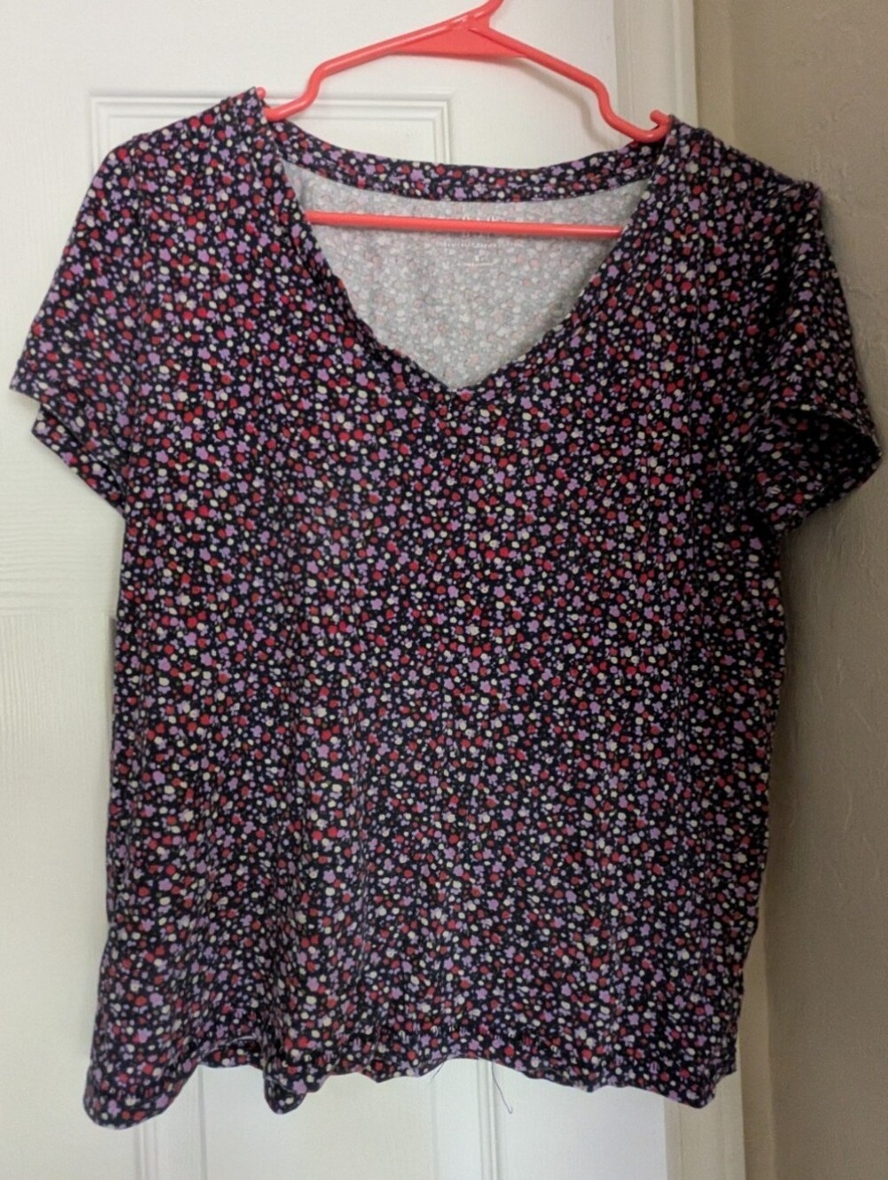 GAP Organic Cotton Floral V-Neck Shirt